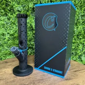 cookies v straight black